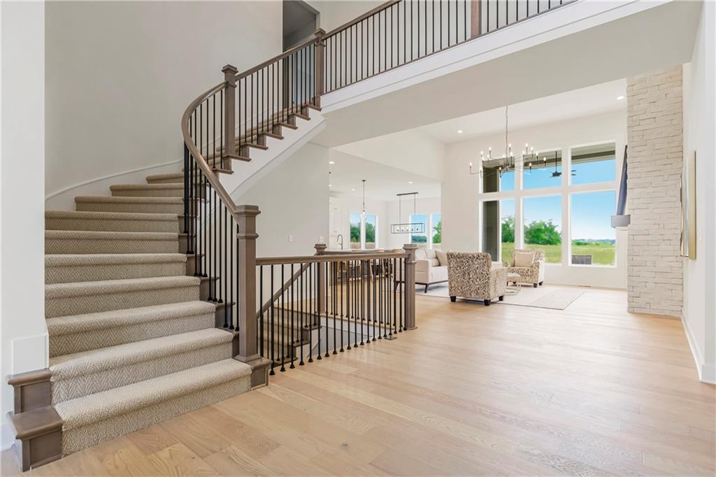 2513 W 177th Street