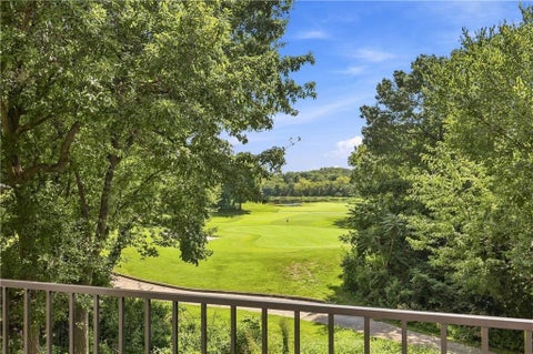 Photo of 15145 Pawnee Circle, Leawood, KS 66224 (MLS # 2636833)