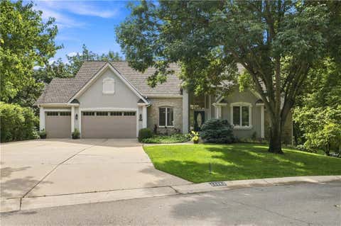 Photo of 15145 Pawnee Circle, Leawood, KS 66224 (MLS # 2636833)