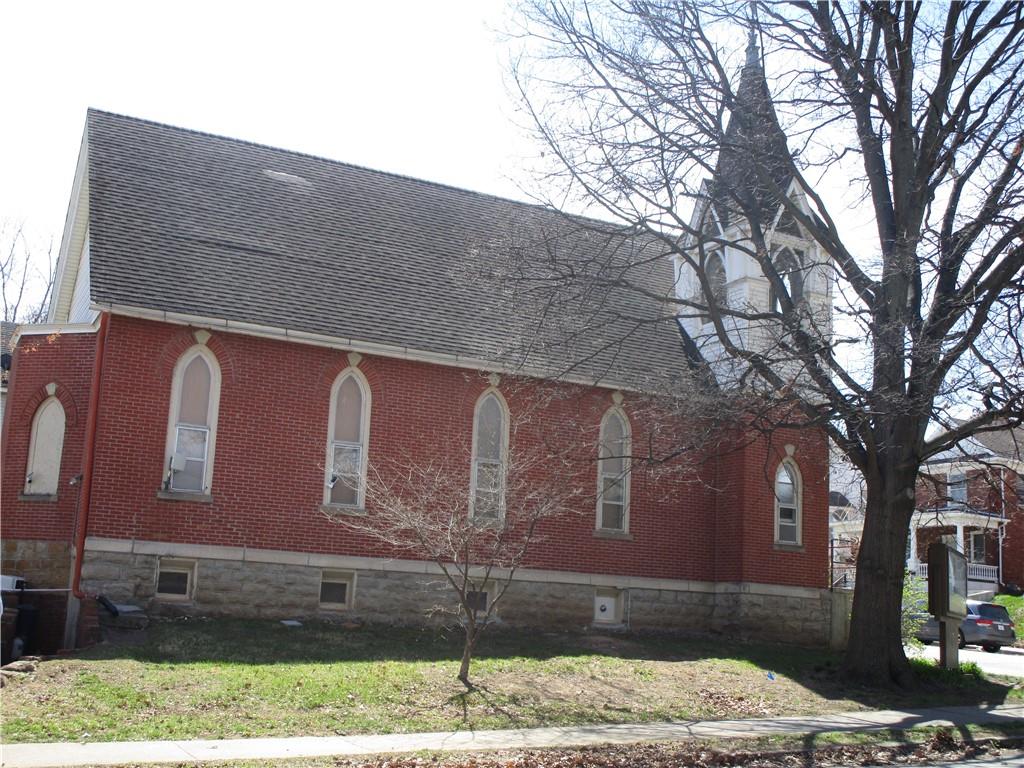 220 N 9th Street