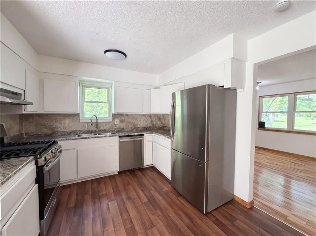 Photo of 2808 NE 39th Street, Kansas City, MO 64117 (MLS # 2618495)