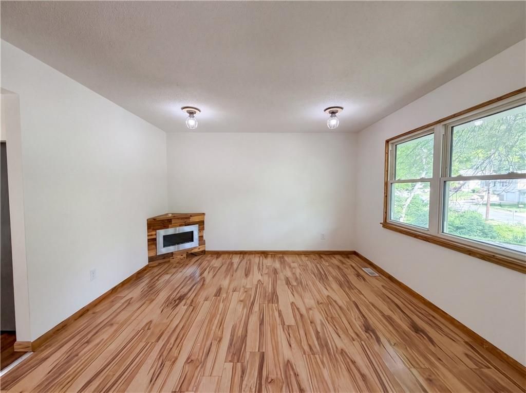Photo of 2808 NE 39th Street, Kansas City, MO 64117 (MLS # 2618495)