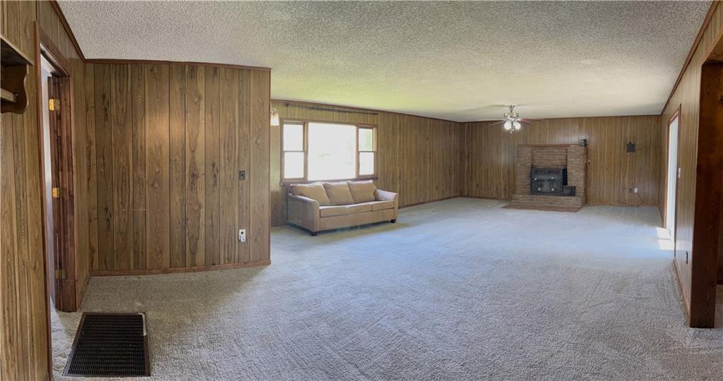 935 W Walnut Street