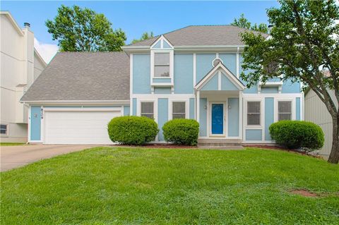 Photo of 8209 Bell Road, Lenexa, KS 66219 (MLS # 2621013)