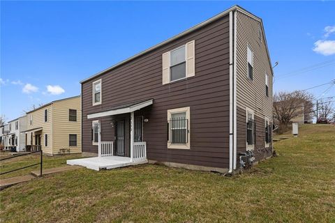 2121/2123 Askew Avenue Kansas City MO 64127