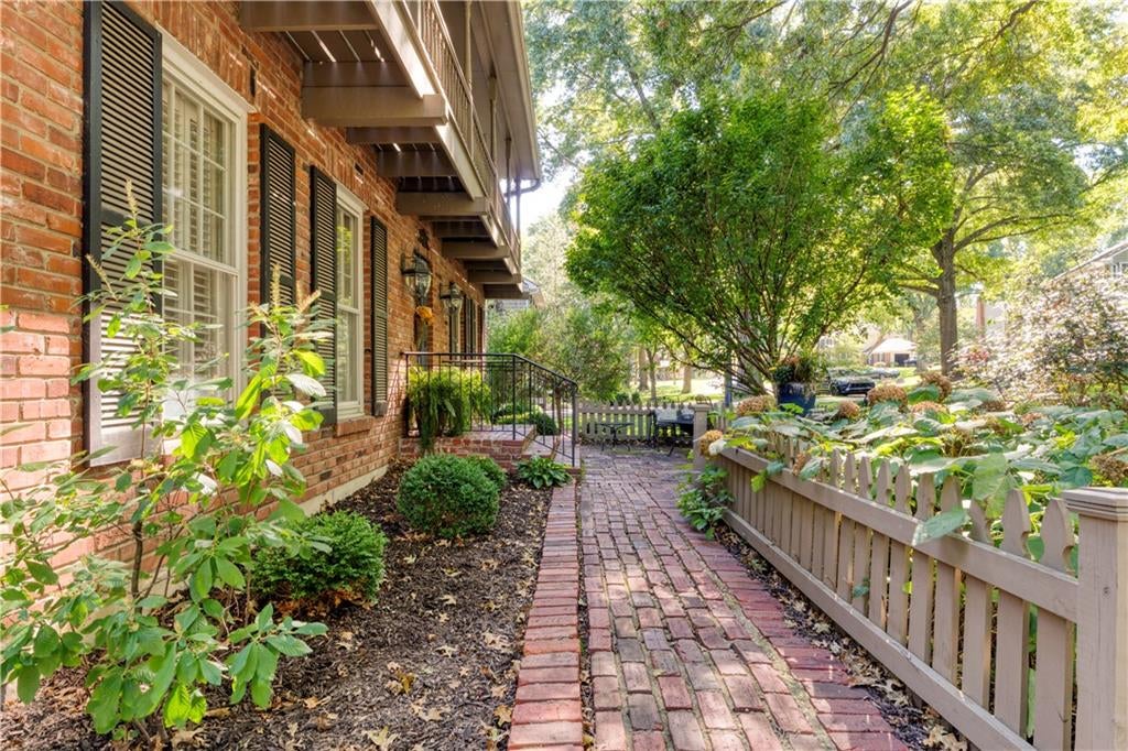 5324 W 100th Street