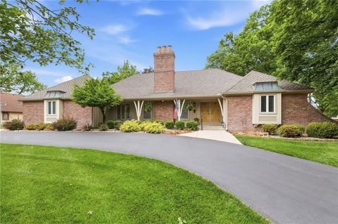 Photo of 301 S Stevenson Street, Olathe, KS 66061 (MLS # 2620704)