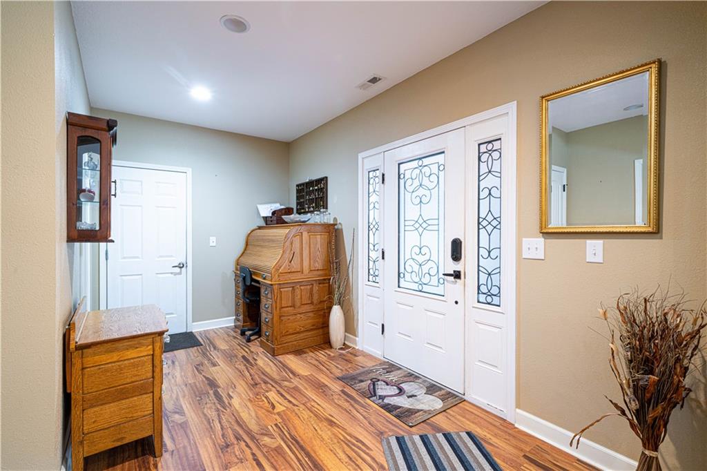 St Joseph, Missouri 64504, United States, 3 Bedrooms Bedrooms, ,4 BathroomsBathrooms,Residential,Active,201410