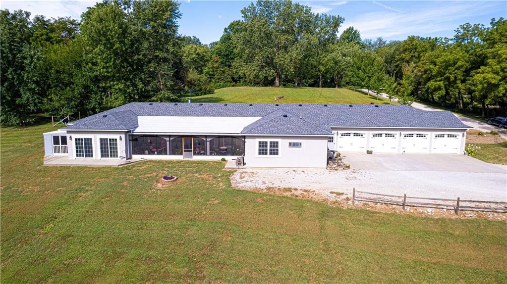 St Joseph, Missouri 64504, United States, 3 Bedrooms Bedrooms, ,4 BathroomsBathrooms,Residential,Active,201410