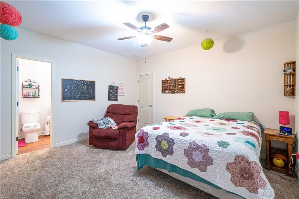 St Joseph, Missouri 64504, United States, 3 Bedrooms Bedrooms, ,4 BathroomsBathrooms,Residential,Active,201410