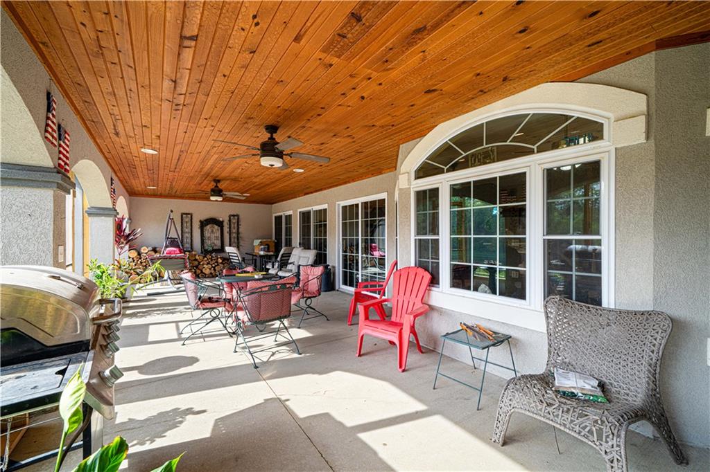 St Joseph, Missouri 64504, United States, 3 Bedrooms Bedrooms, ,4 BathroomsBathrooms,Residential,Active,201410