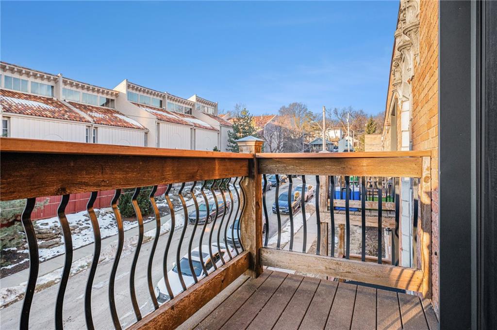 1102 W 46th Street 3
