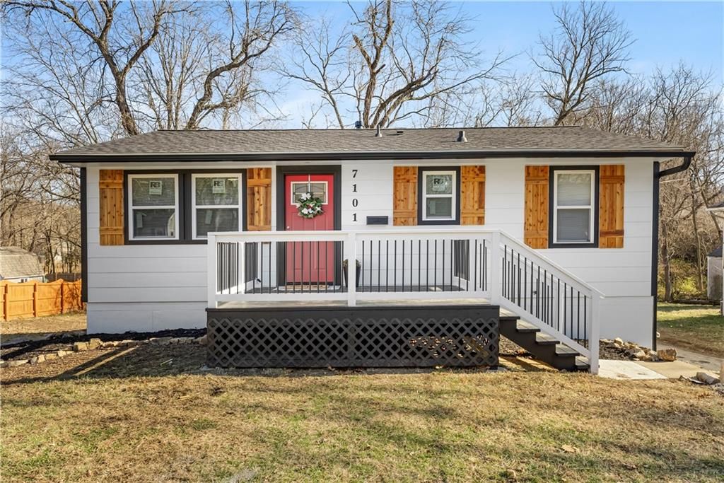 Photo of 7101 Willow Avenue, Raytown, MO 64133 (MLS # 2592240)