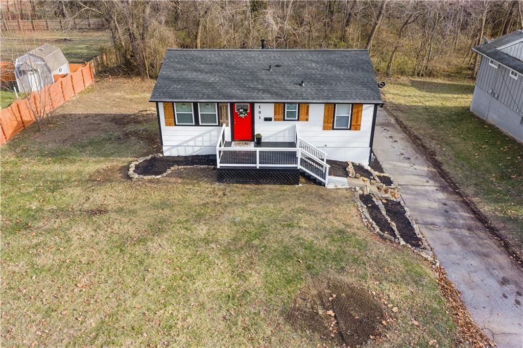 Photo of 7101 Willow Avenue, Raytown, MO 64133 (MLS # 2592240)