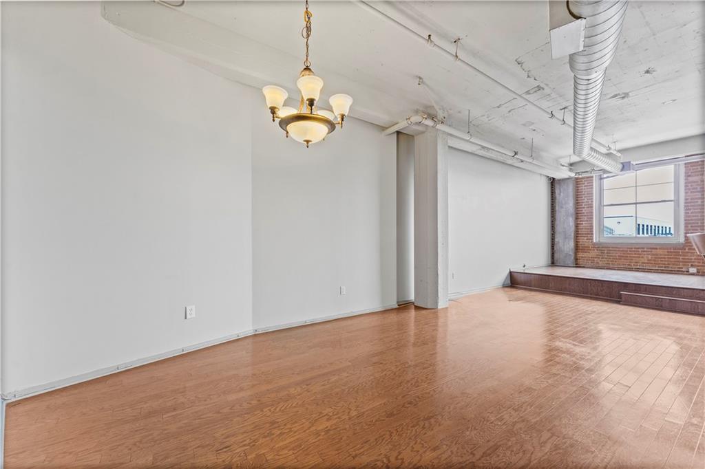 200 Main Street 404