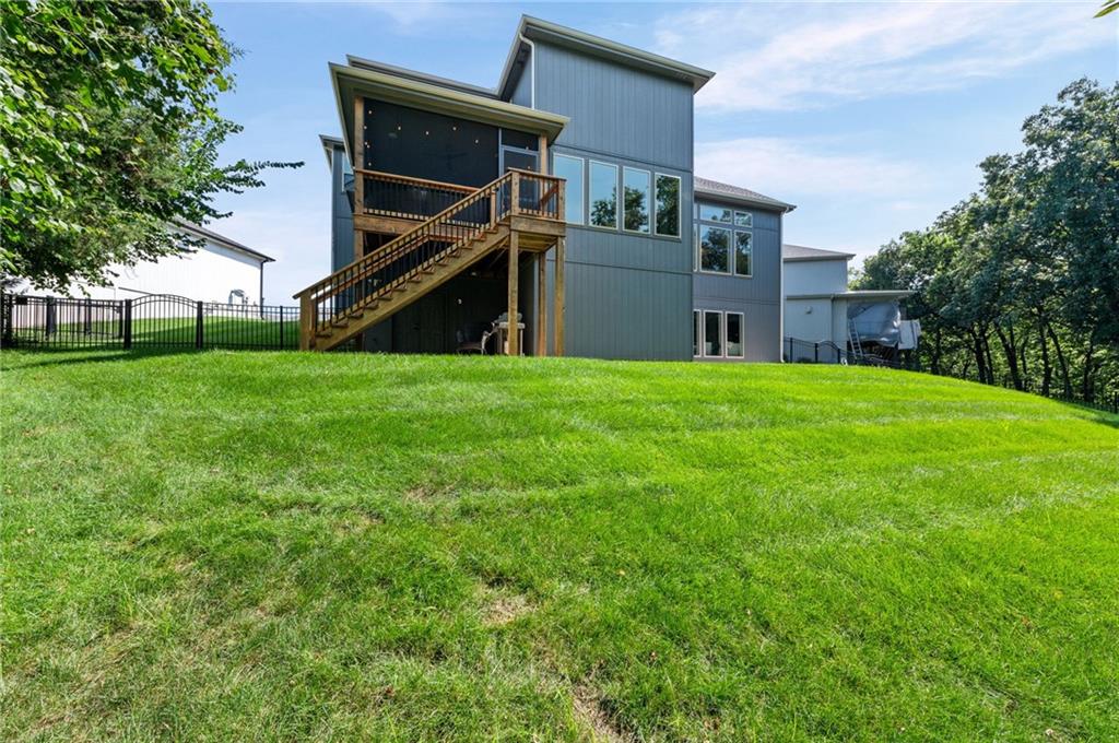 5999 N Oak Creek Court