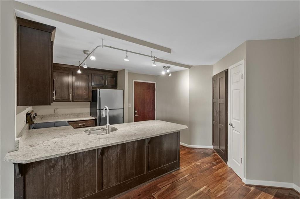 3838 Rainbow Boulevard 304