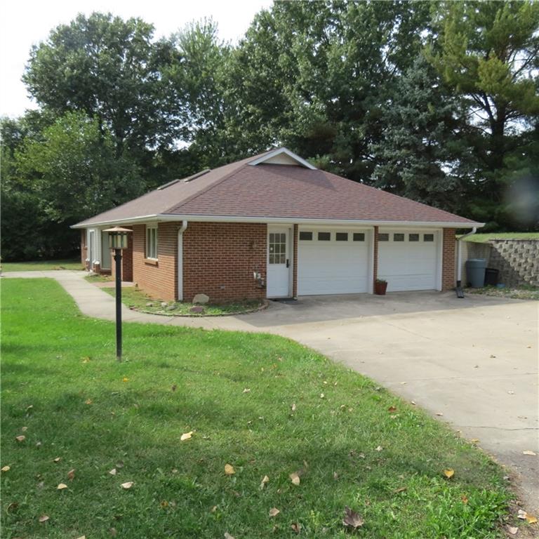 `1213 N Summers Street