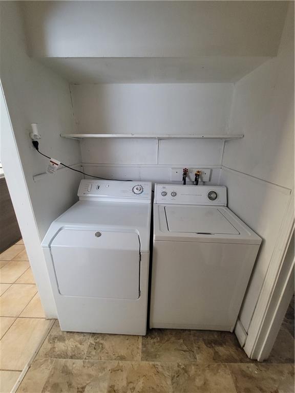 St Joseph, Missouri 64504, United States, 2 Bedrooms Bedrooms, ,1 BathroomBathrooms,Residential,Active,96038