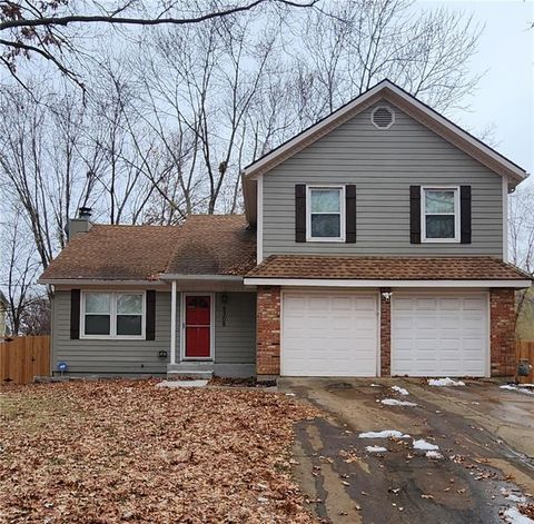 8308 Tomashaw Street Lenexa KS 66219