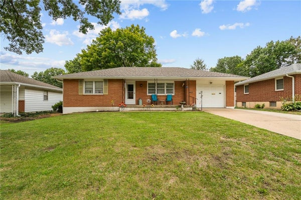 13213 E 44TH ST S, INDEPENDENCE, MO 64055 - Image 83e2c5ccbfff401a450aef5f9b2a82f5/384197726