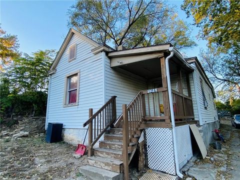 Photo of 1216 Bunker Avenue, Kansas City, KS 66102 (MLS # 2609629)