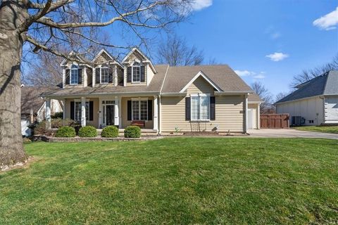 2219 SW Park Avenue, Blue Springs, MO 64015 - MLS#: 2609646