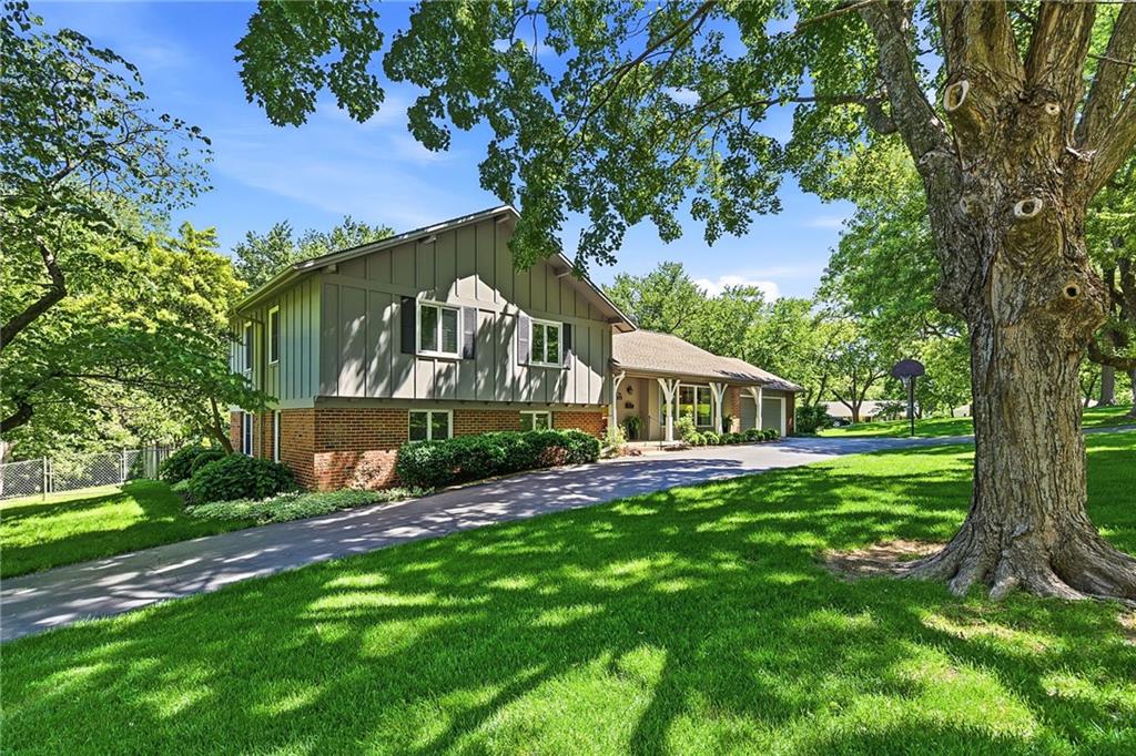 9717 Cherokee Lane