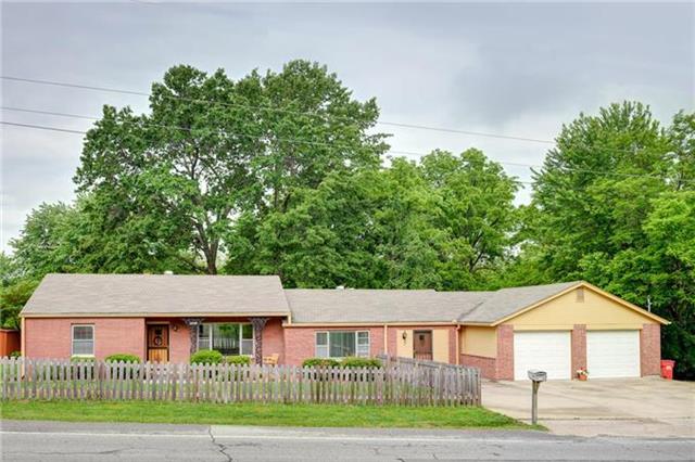 Photo 1 of 25 — 2030 N Liberty Street, Independence, MO 64050