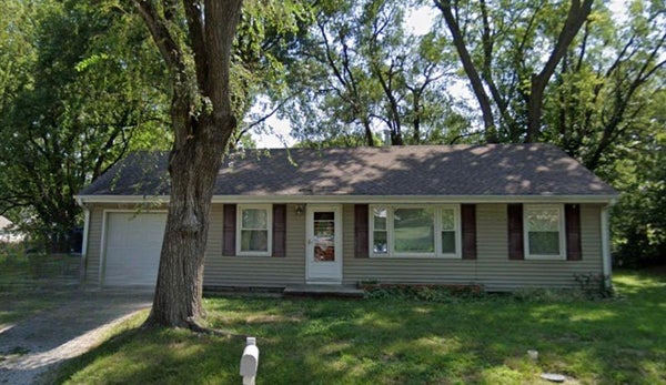 201 N INSTITUTE ST, RICHMOND, MO 64085 - Image 84b0900db96668f669f9b3fb01c8d6e2/1152395760
