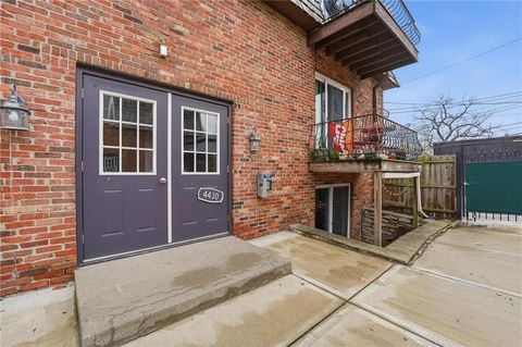 4430 Jarboe Street Kansas City MO 64111