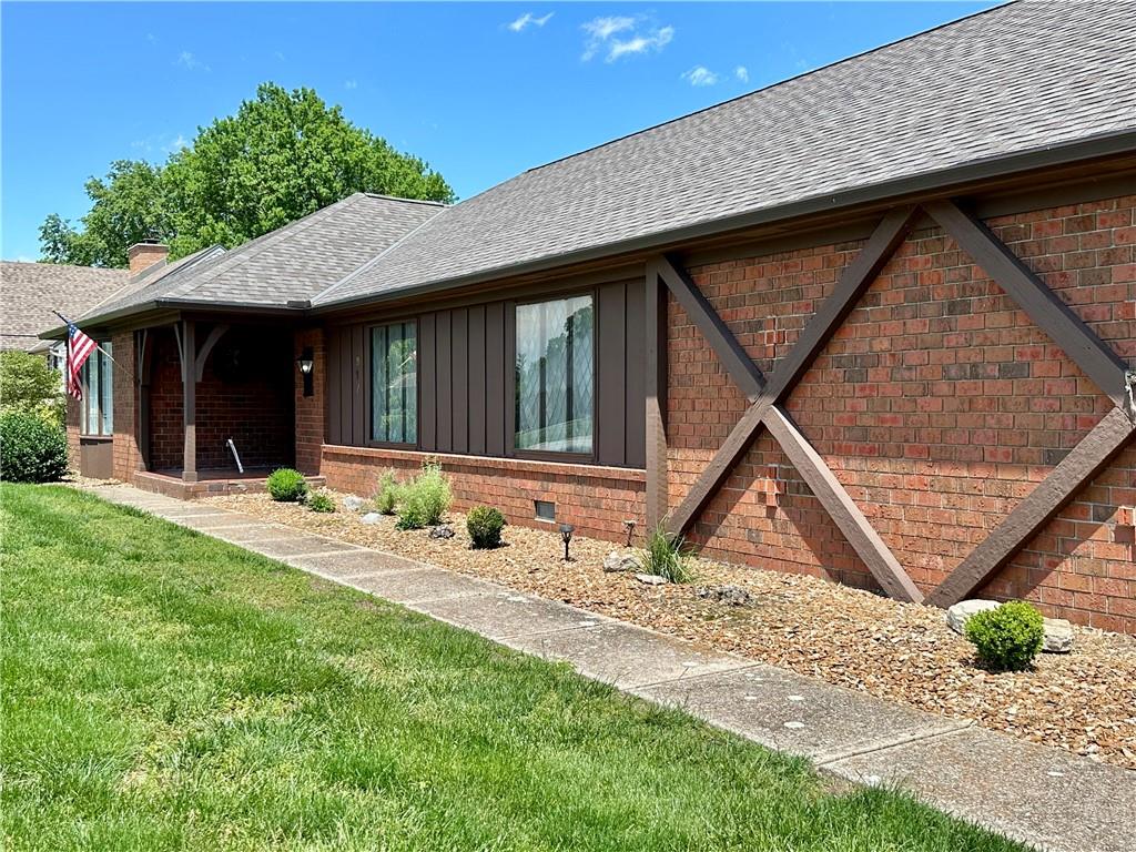 917 Country Club Drive
