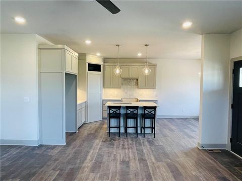 1001 S Riverview Avenue S, Independence, MO 64056 - MLS#: 2576773