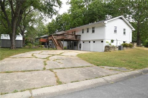 13218 Craig Avenue, Grandview, MO 64030 - #: 2568687