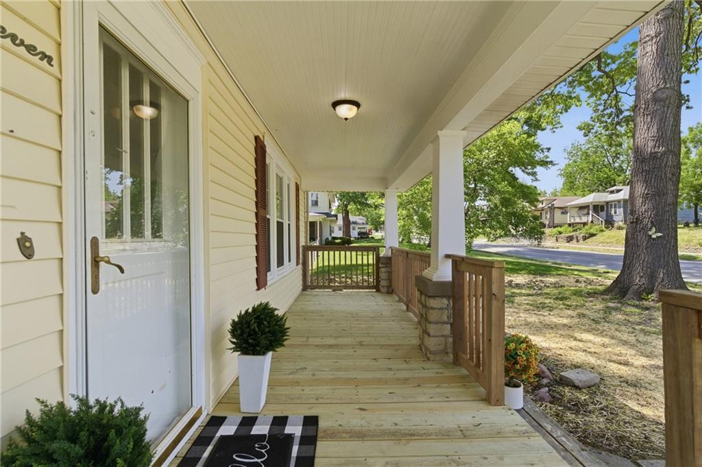 1307 Spruce Street