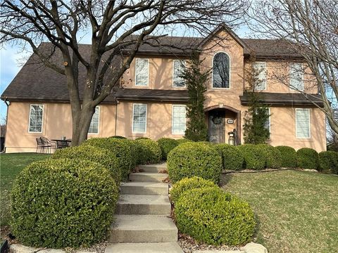 2800 SW Twincreek Court Blue Springs MO 64015