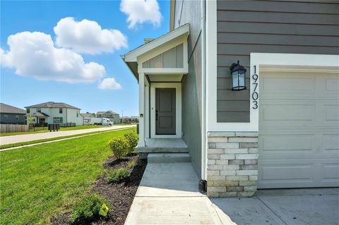 1303 S 4th Street Louisburg KS 66053