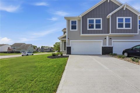 1303 S 4th Street E, Louisburg, KS 66053 - MLS#: 2597708