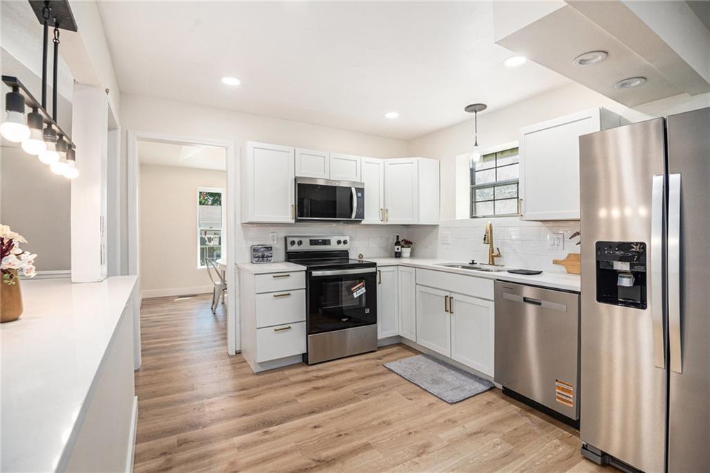 13304 Corrington Avenue