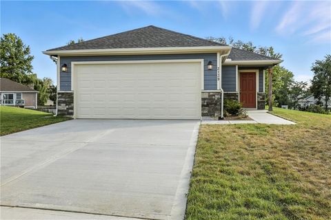 2628 Woodfield Drive, Tonganoxie, KS 66086 - MLS#: 2601326