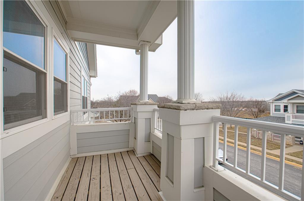 11721 S ROUNDTREE Street 200