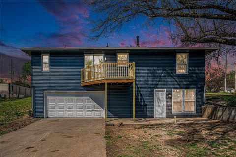MLS: 2544153