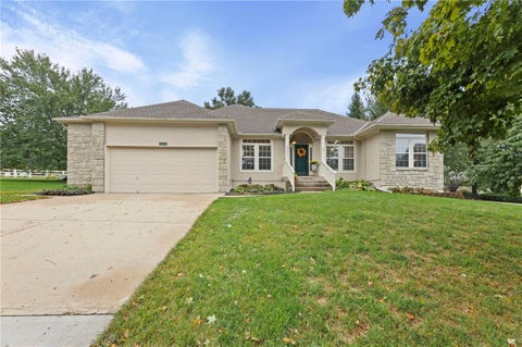 Photo of 29483 Masters Court, Louisburg, KS 66053 (MLS # 2647395)