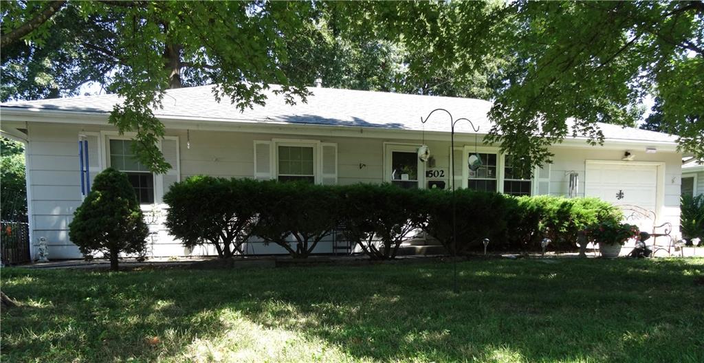Photo of 502 E Atkison Avenue, Butler, MO 64730 (MLS # 2643137)