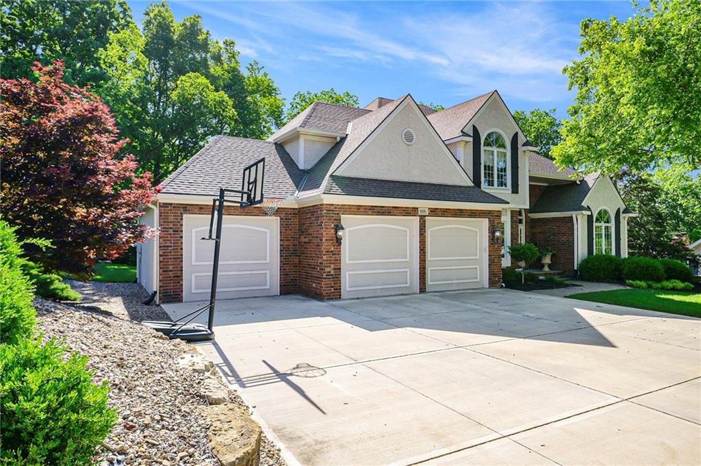 1605 Ridge Road