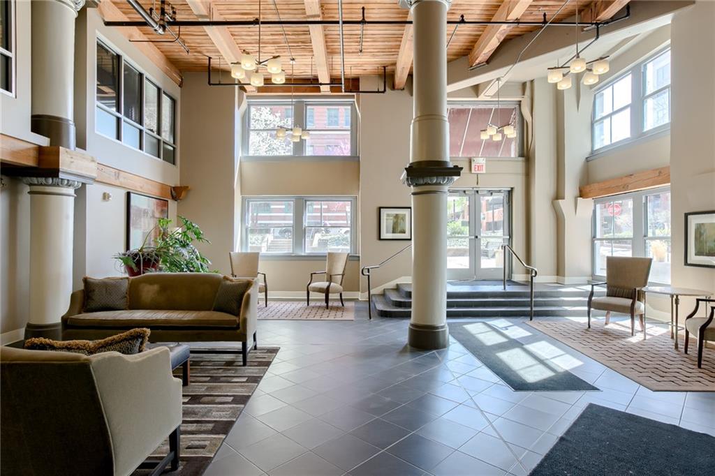 712 Broadway Boulevard 406