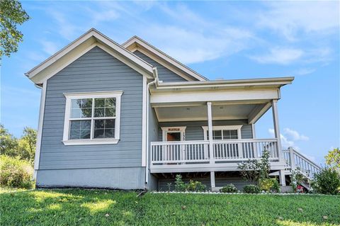 1329 Ann Avenue, Kansas City, KS 66102 - #: 2570691