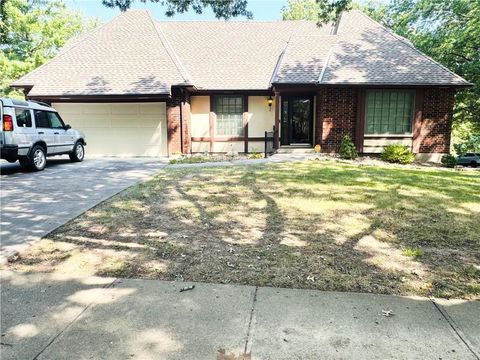 12800 locust Street, Kansas City, MO 64145 - #: 2572562