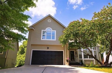 Photo of 1122 Blue Bird Lane, Liberty, MO 64068 (MLS # 2623353)