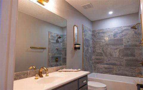 Tiny photo for 1122 Blue Bird Lane, Liberty, MO 64068 (MLS # 2623353)
